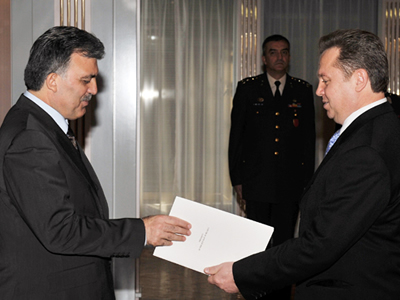 Cumhurbaşkanı Gül'e Belarus Büyükelçisinden Güven Mektubu